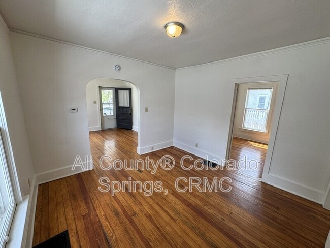 Building Photo - 612 E Del Norte St