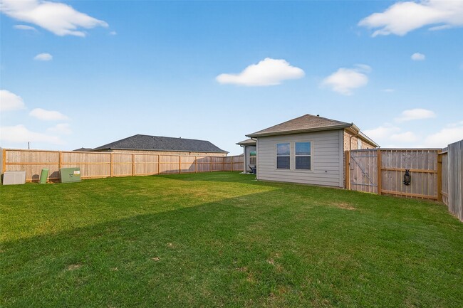 Building Photo - 8102 Coral Dr