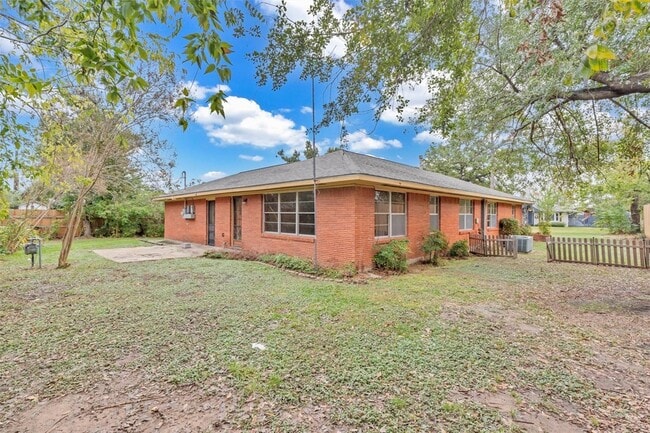 Building Photo - 1803 Sea Queen Ct