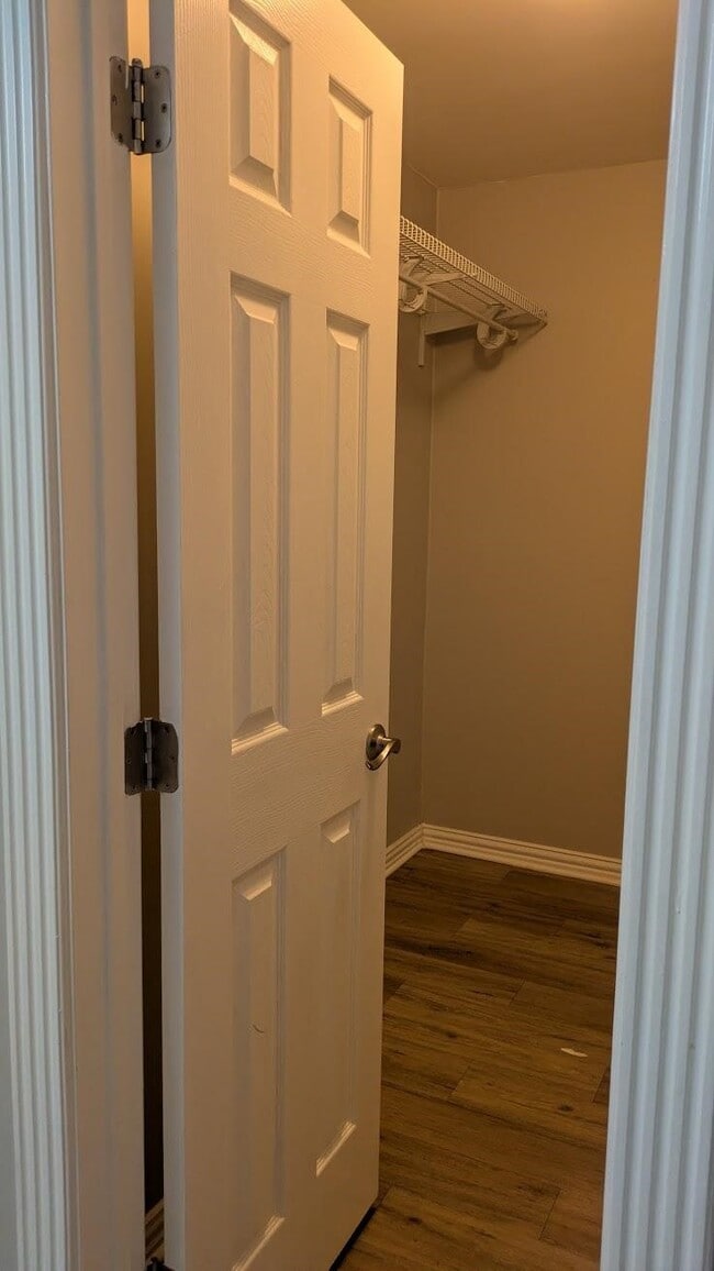 Building Photo - 402 Postoffice St