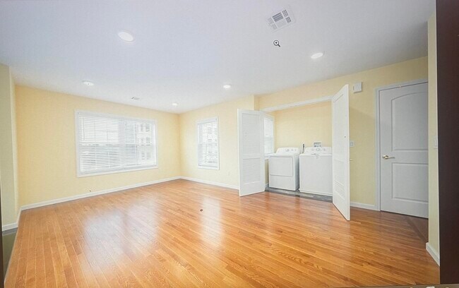 Building Photo - 202 John F. Kennedy Blvd