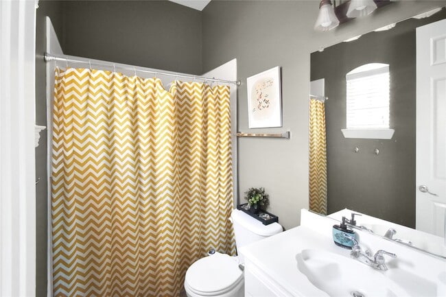 Building Photo - 3903 Johnson St