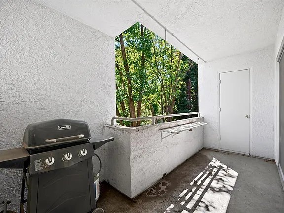 Building Photo - 2581 Fulton Square Ln