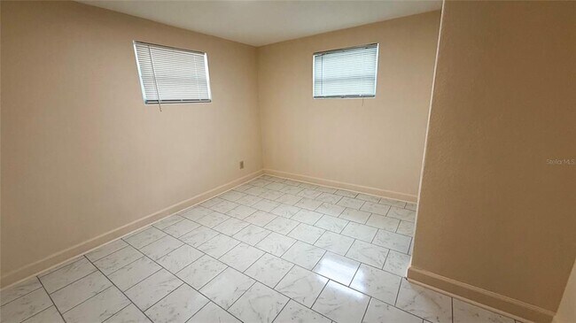 Building Photo - 4102 Highland Loop