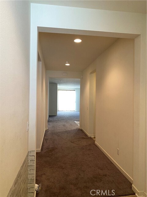 Building Photo - 4232 W Ivesbrook St