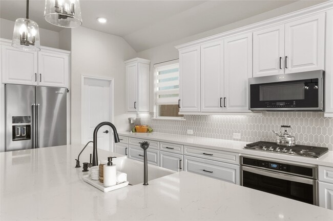 Building Photo - 10122 Water Harbor Dr