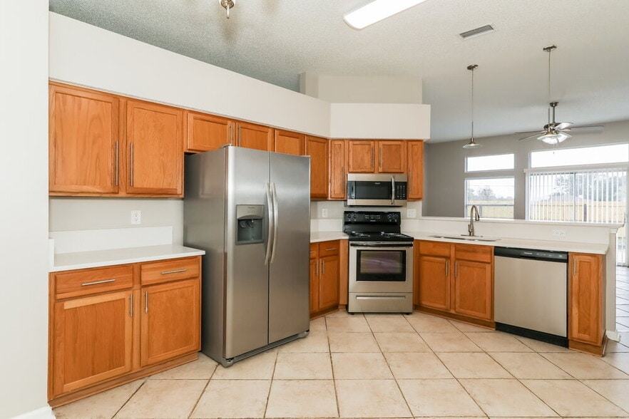 Building Photo - 3143 Fox Squirrel Dr