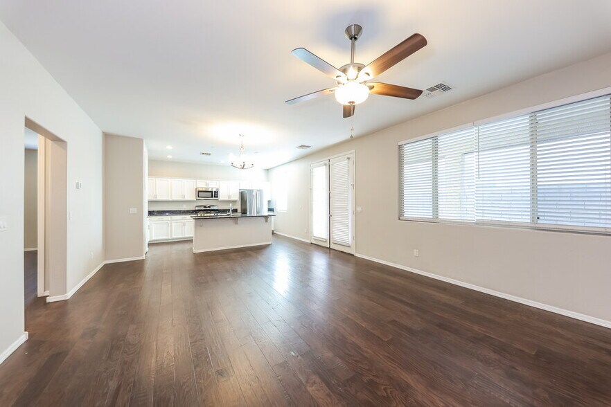 Building Photo - 1187 N 164th Ave
