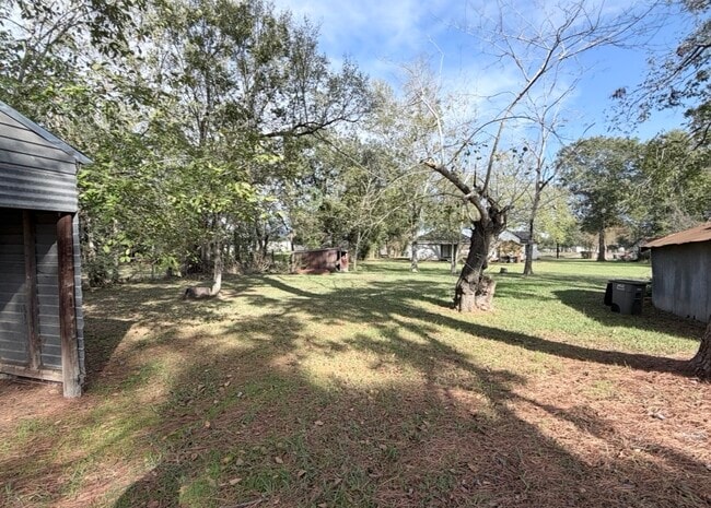 Building Photo - 826 Fowlkes St