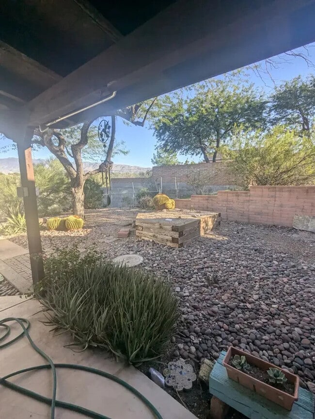 Building Photo - Spacious 4-Bedroom Estate with Chef’s Kitchen