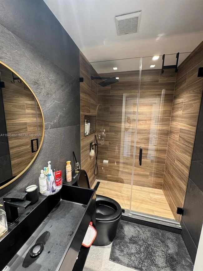 Building Photo - 3321 SW 51st St