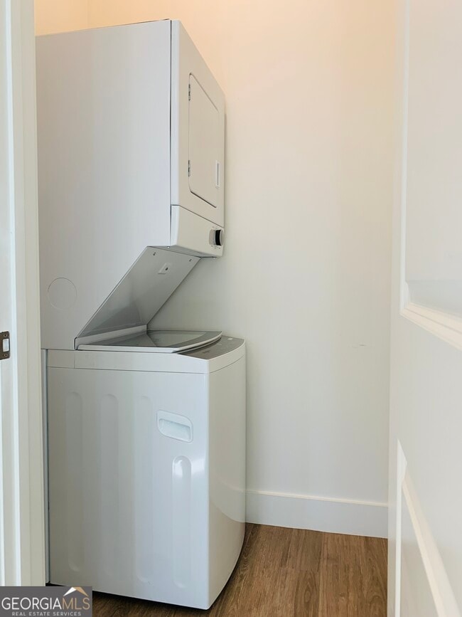 Building Photo - 713 Jefferson St