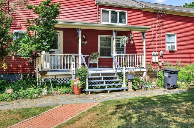 Building Photo - Price Reduction: Charming 3BR Farmhouse Re...