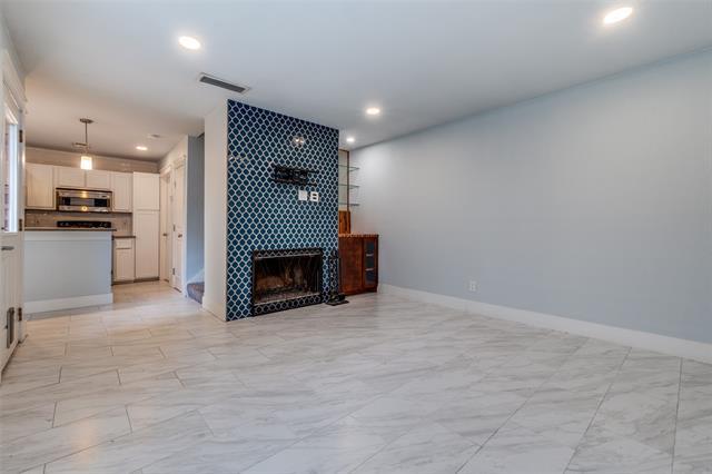 Building Photo - 3935 Buena Vista St