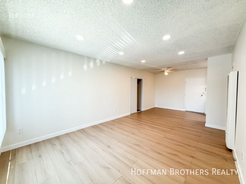Building Photo - 5461 Kester Ave