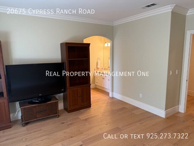 Building Photo - 20675 Cypress Ranch Rd