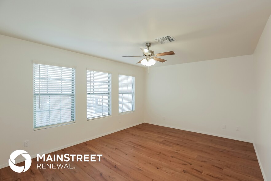 Building Photo - 16016 N 168th Ln