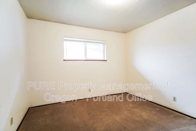 Building Photo - 8011 SE Otty Rd