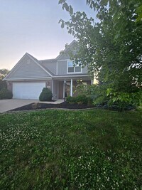 Building Photo - Eastside Four Bedroom Home located near So...