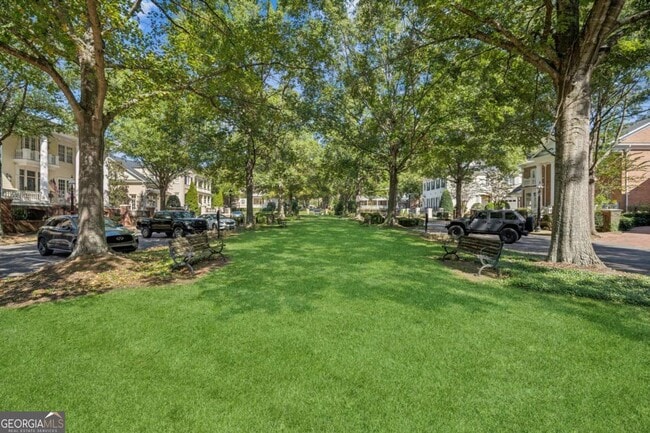 Building Photo - 9026 Riverbend Manor