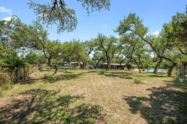 Building Photo - 7800 Hudson Loop