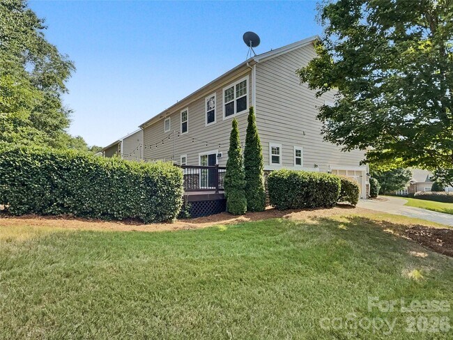 Building Photo - 9403 Segundo Ln