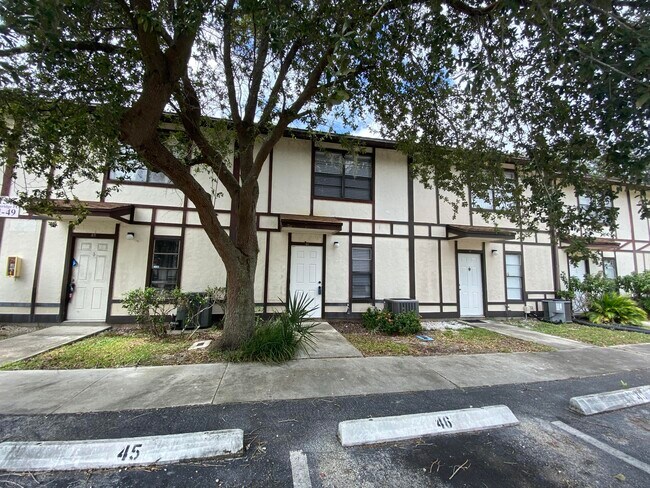 Primary Photo - 5154 Breckenridge Pl