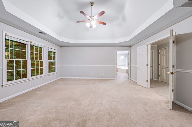 Building Photo - 6875 Ridgefield Dr