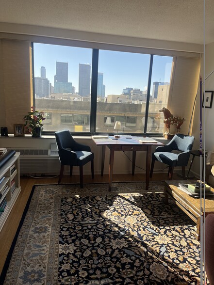 Skyline VIEW - 2001 Hamilton St