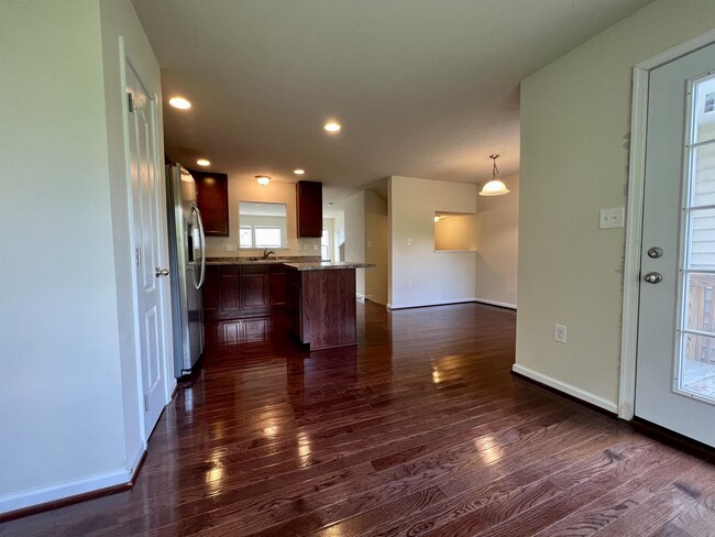 Building Photo - 326 Falcon Run