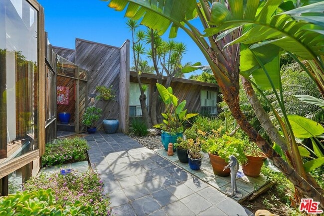 Building Photo - 6456 Surfside Way