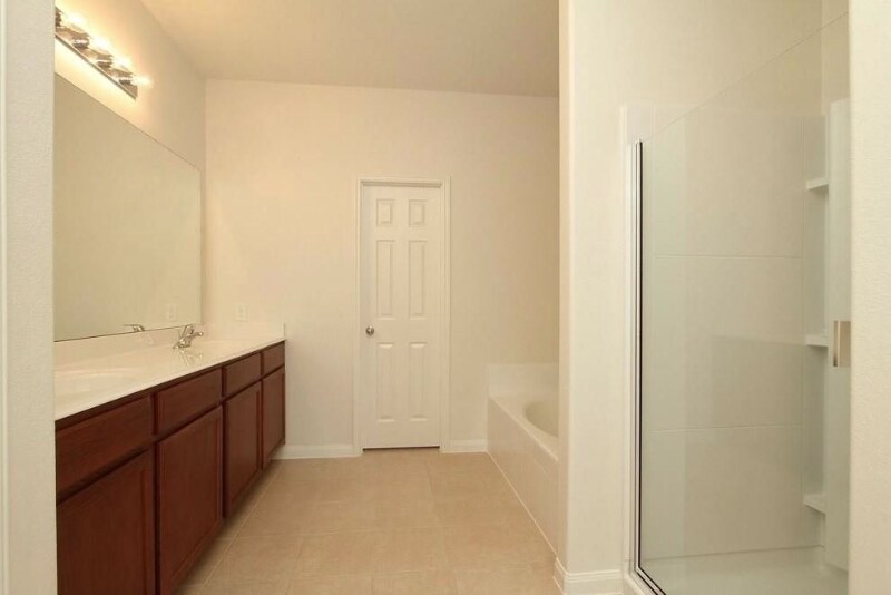 Building Photo - 312 Magnolia Dr