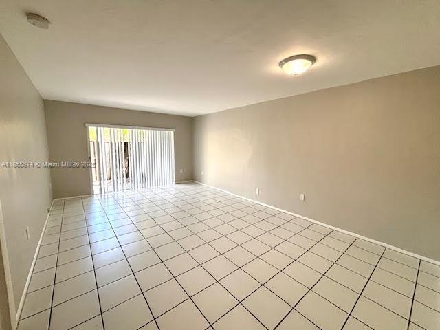 Building Photo - 9641 SW 77th Ave