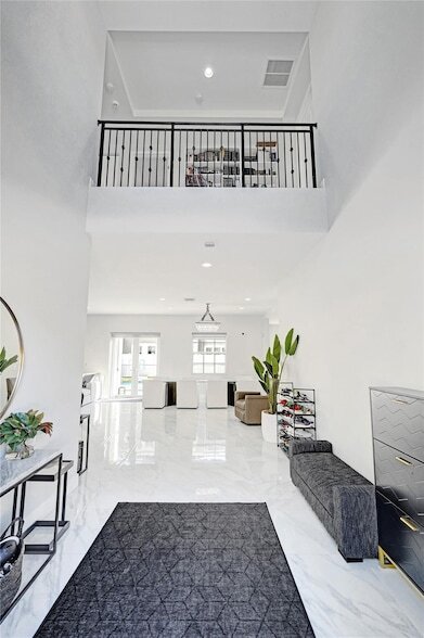 Building Photo - 3534 Forest View Cir