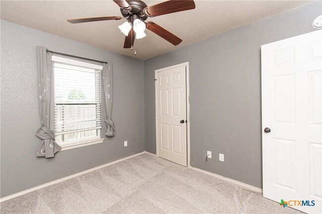 Building Photo - 3200 Alamocitos Creek Dr