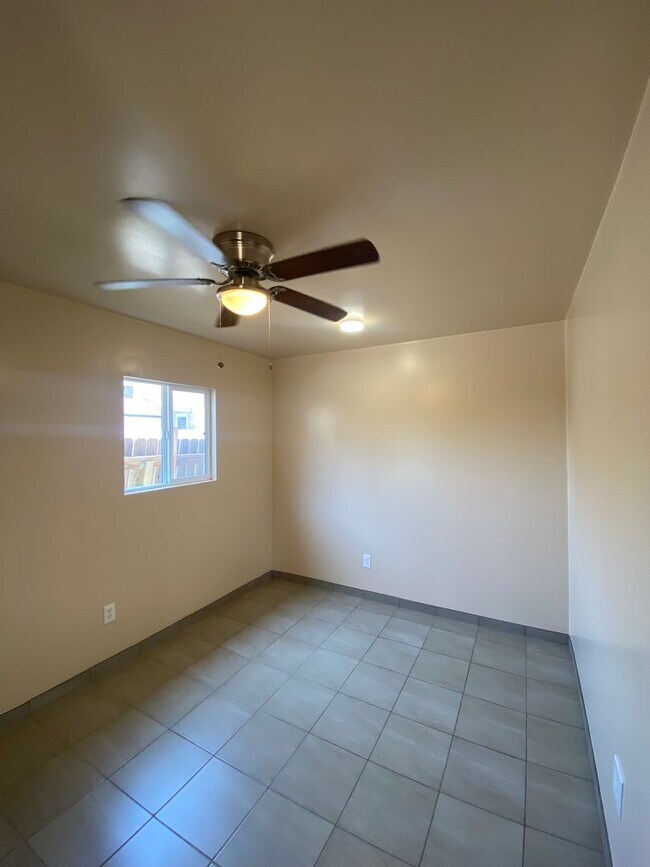 Building Photo - M120