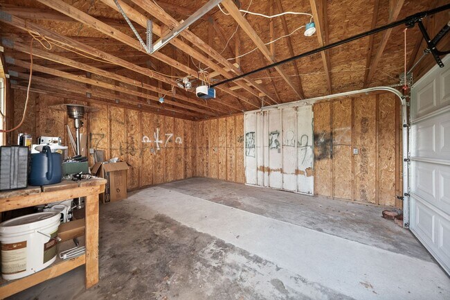 Building Photo - 2701 E Copeland Ct