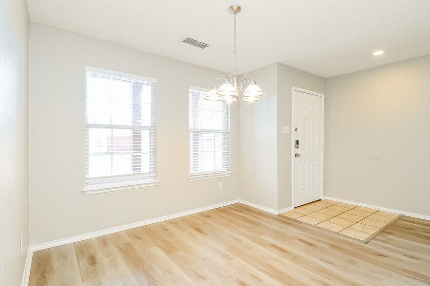 Building Photo - 14112 Cedar Post Dr