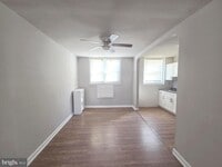 Building Photo - 1461 Lardner St