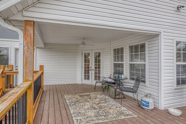 Building Photo - Highly desirable home in Briarbrook