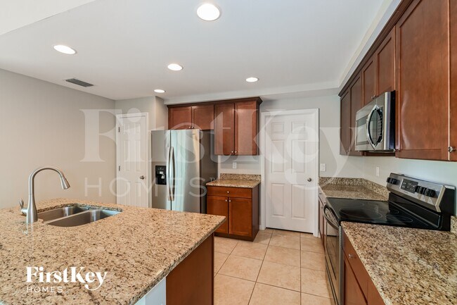 Building Photo - 1213 NW 16th Terrace