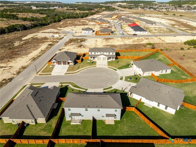 Building Photo - 106 Levi Court