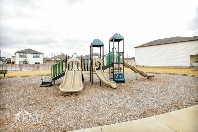 Building Photo - 5058 Firefly Hls