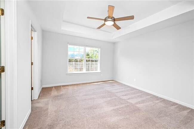 Building Photo - 1005 Zachary Dr