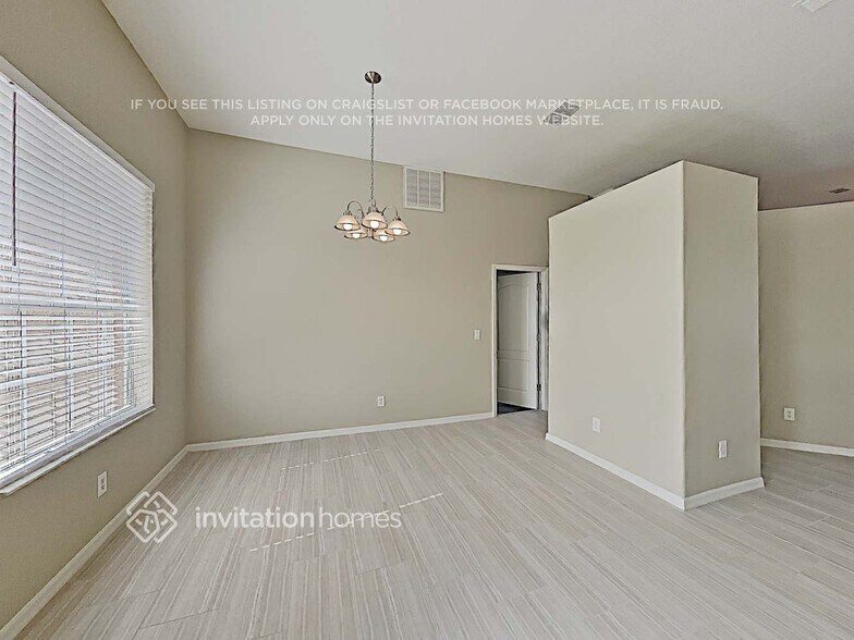 Building Photo - 27643 Sora Blvd