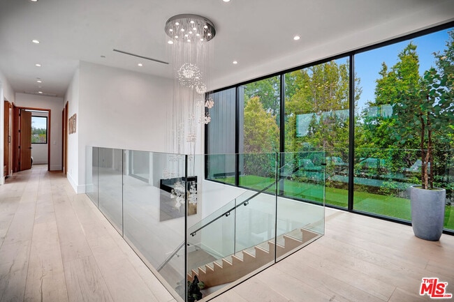 Building Photo - 15602 Morrison St