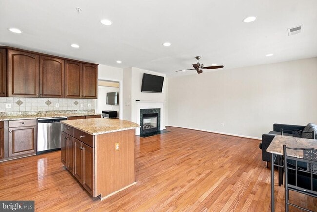 Building Photo - 4523 Whittemore Pl