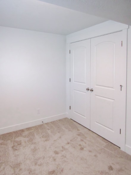 Building Photo - 4652 Cillian Ln