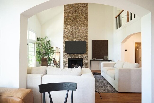 Building Photo - 3239 Mill Chase Cir SE