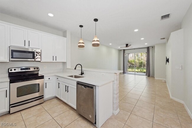 Building Photo - 21379 Bella Terra Blvd